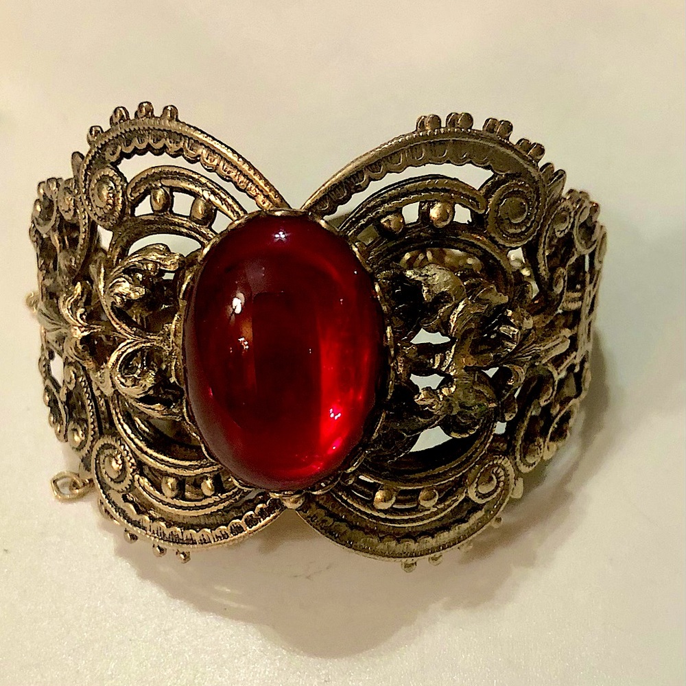 Antique looking bracelet